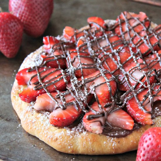 Strawberry Nutella Pizza