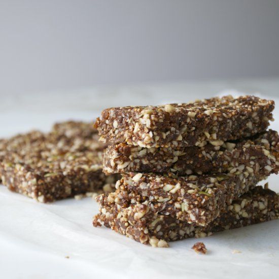 Quinoa and Cacao Energy Bars