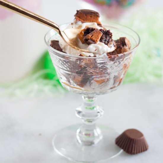 Slow Cooker Brownie Sundaes