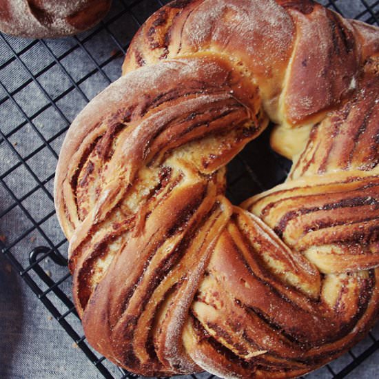 Cardamom and Date Wreaths