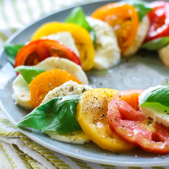 Heirloom Tomato Caprese Salad