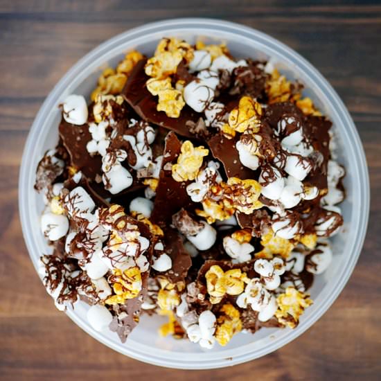 Cheddar & Chocolate Popcorn Bark