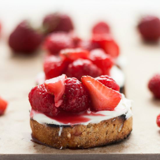 Summer Berry Dessert Crostini