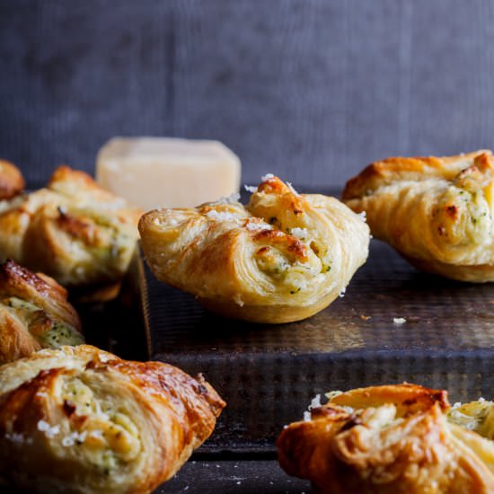 Cheesy Broccoli Puffs