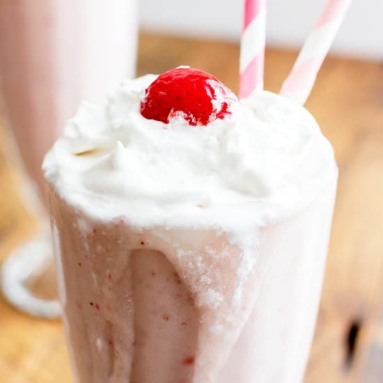 Vegan Strawberry Coconut Milkshake