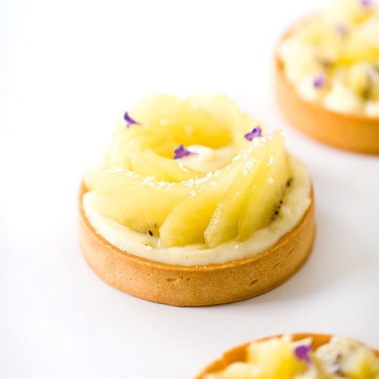 Kiwifruit Tarts & Coconut Cream