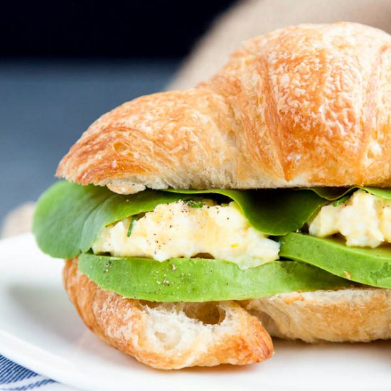 Scrambled Egg Breakfast Sandwiches