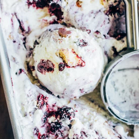 No-Churn Blueberry Pie Ice Cream