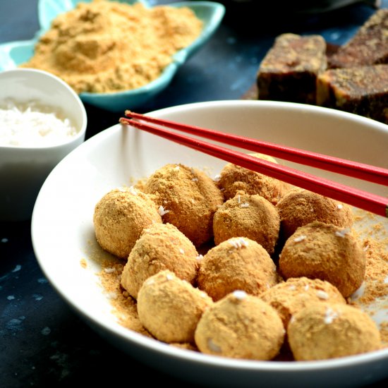 Coconut Kinako Dango