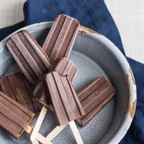 No-Drip Fudge Pops