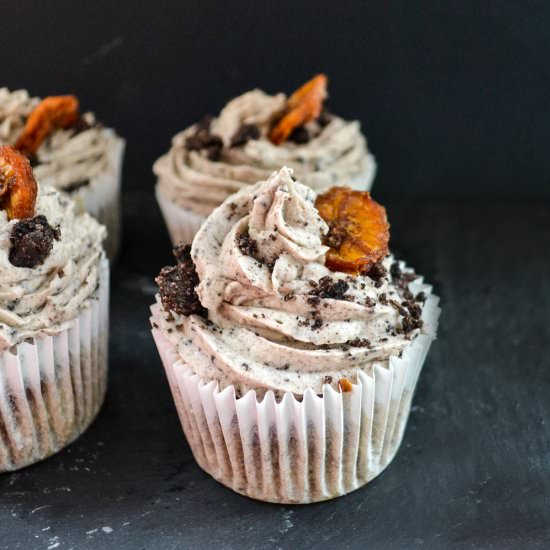 Incredible Banana Oreo Cupcakes