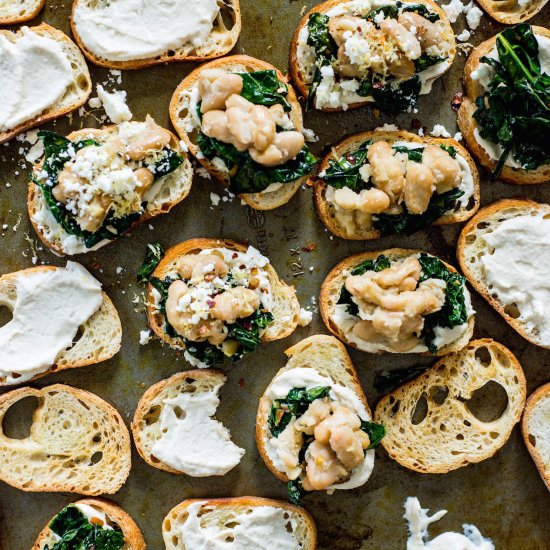 Kale, bean, and Hummus Crostini