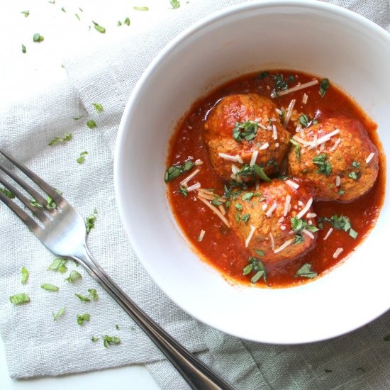 Turkey Meatballs in Spicy Marinara