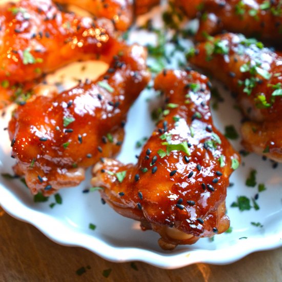 Honey Sriracha Glazed Chicken Wings