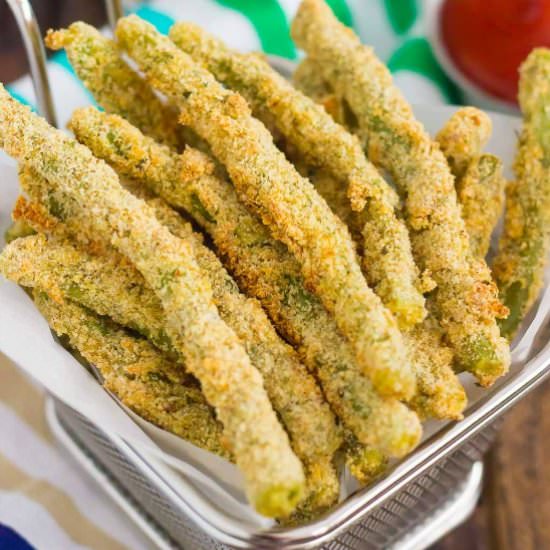 Baked Parmesan Green Bean Fries