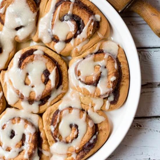 Gingerbread Cinnamon Rolls