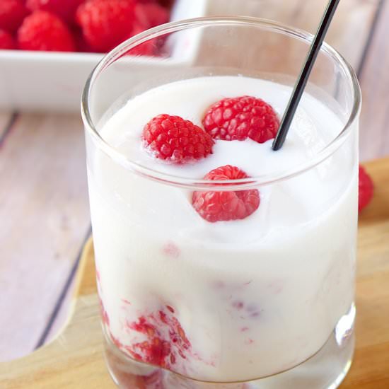 White Chocolate Raspberry Cocktail