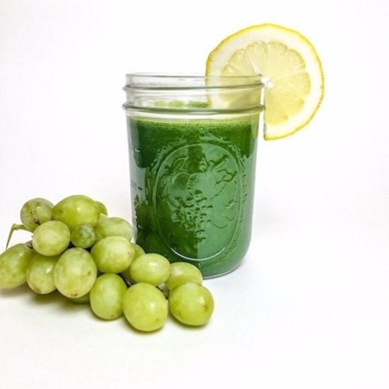 Spicy Green Juice w/ Grapes + Kale