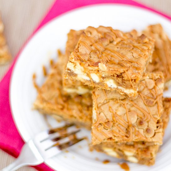 Biscoff White Choc Chip Blondies