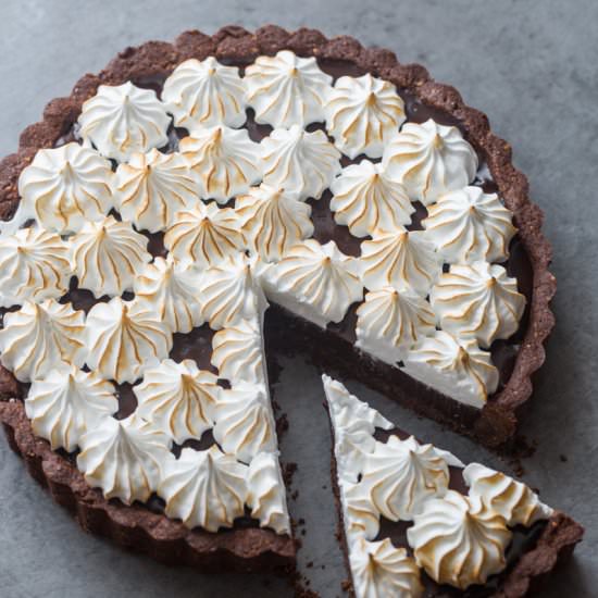 Chocolate-Hazelnut Meringue Pie