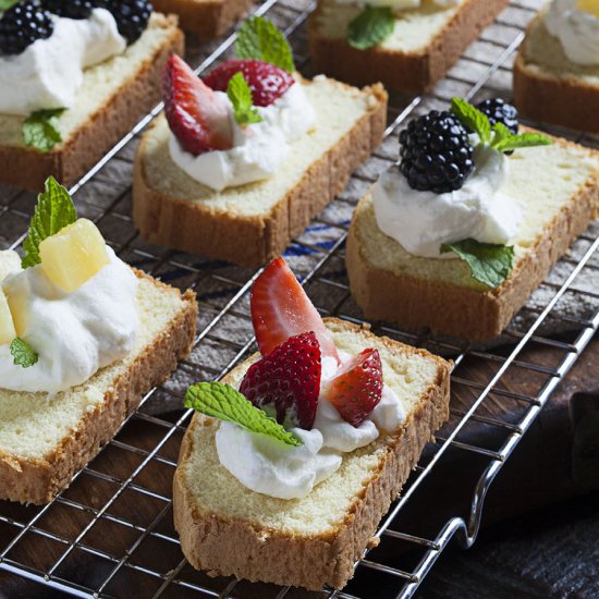 Fruit-Topped Pound Cake