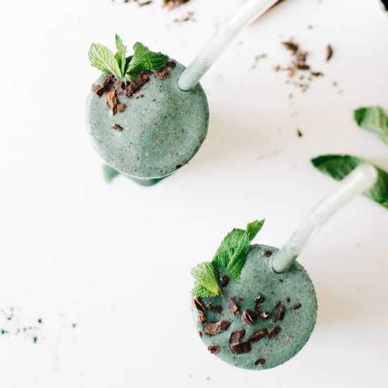 Vegan Mint Chip Smoothie