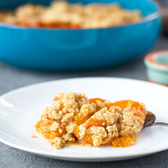 Apricot-Semolina Crumble