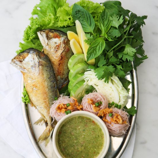 Thai Mackerel Lettuce & Herbs Wrap