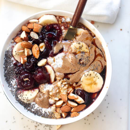 Overnight Oats with Sweet Cherries