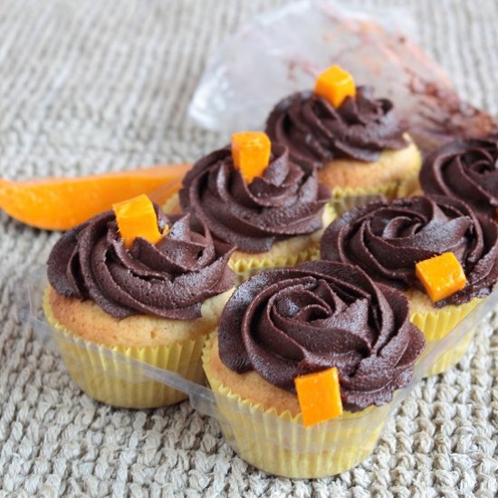 Mango and Chocolate Cupcakes