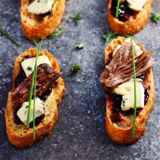 Short Rib Crostini with Cherry Jam