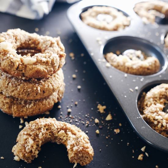 Paleo Cinnamon Crumble Donuts