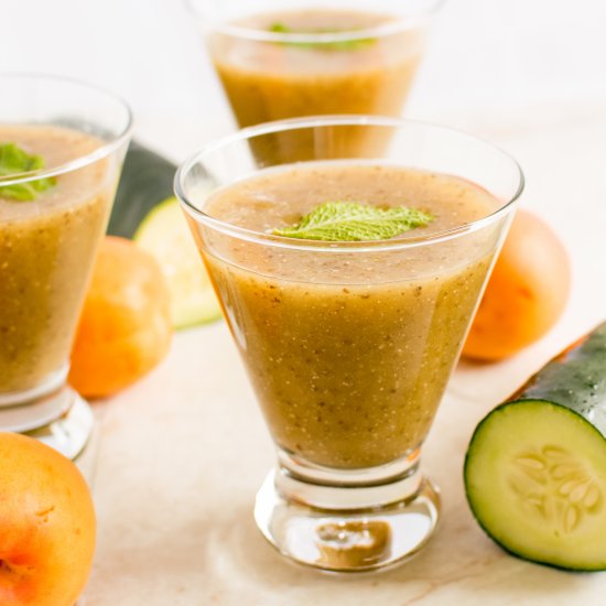 Apricot Cucumber Chia Smoothie