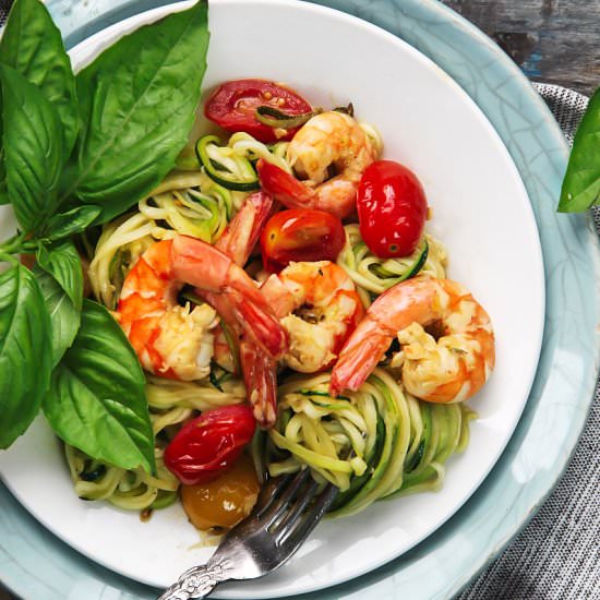 Zoodles with Shrimps & Tomatoes