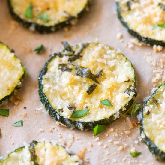 Parmesan Basil Baked Zucchini Chips