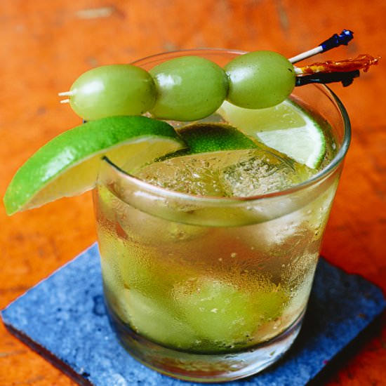 Caipirinha de Uva Cocktail Recipe