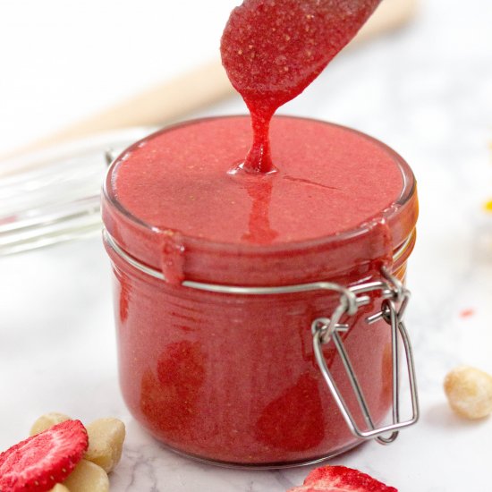 Strawberry Macadamia Nut Butter