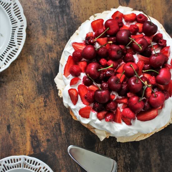 Berry Pavlova