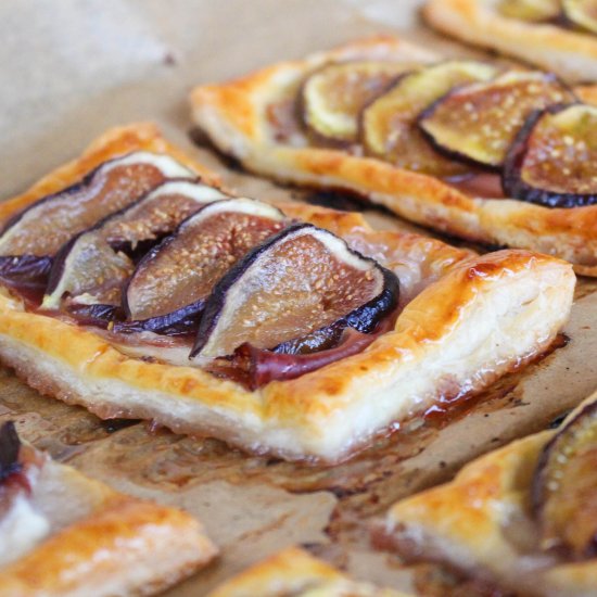 Figs, Ham and Goat Cheese Tarts