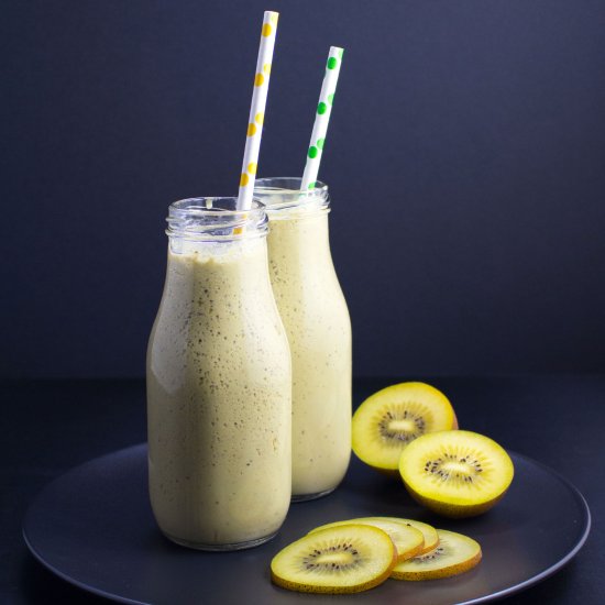 Matcha and Kiwifruit Smoothie