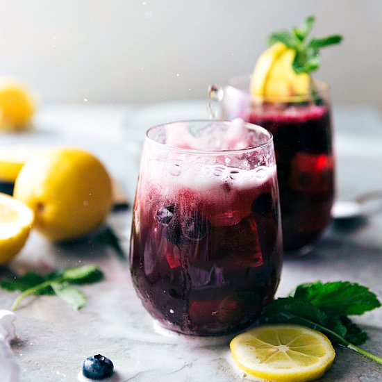 Sparkling Blueberry Lemonade