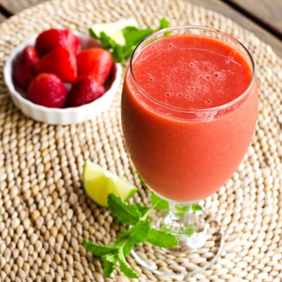 STRAWBERRY MOJITO SMOOTHIE