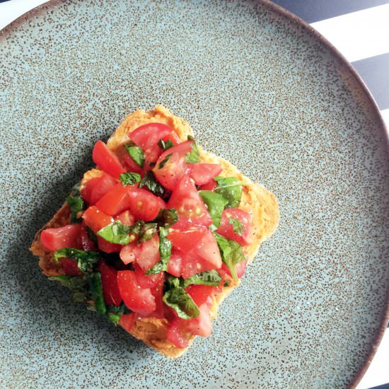 Bruschetta with butterbean hummus