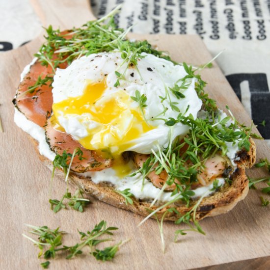 Toast with marinated salmon