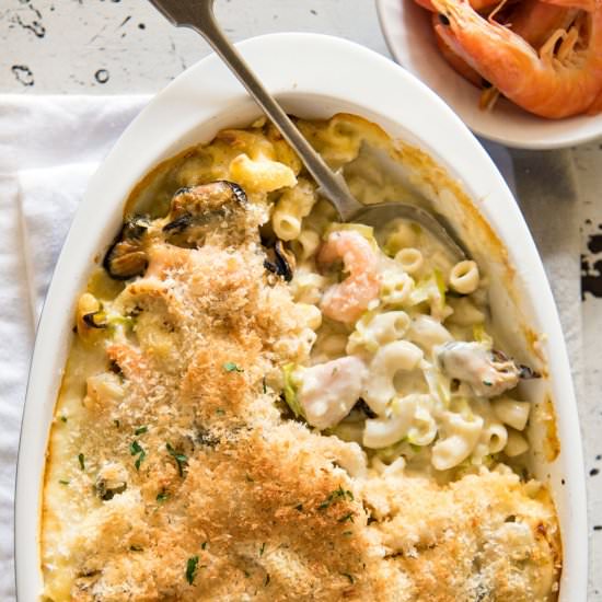 SEAFOOD GRATIN PASTA BAKE