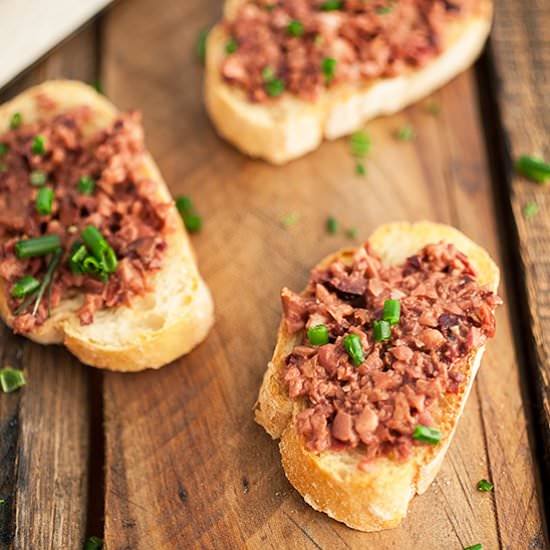 Kalamata Olive Tapenade on Crostini