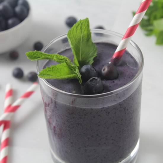 Blueberry Mint Lemonade Smoothie