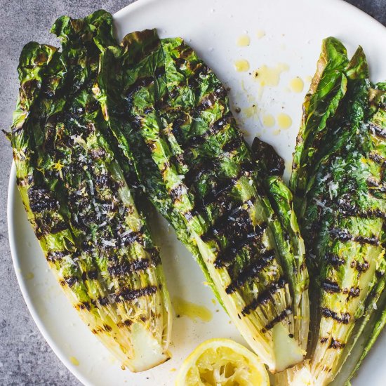 Easy Italian Grilled Romaine Salad