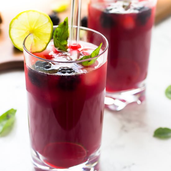 5-Ingredient Blackberry Limeade