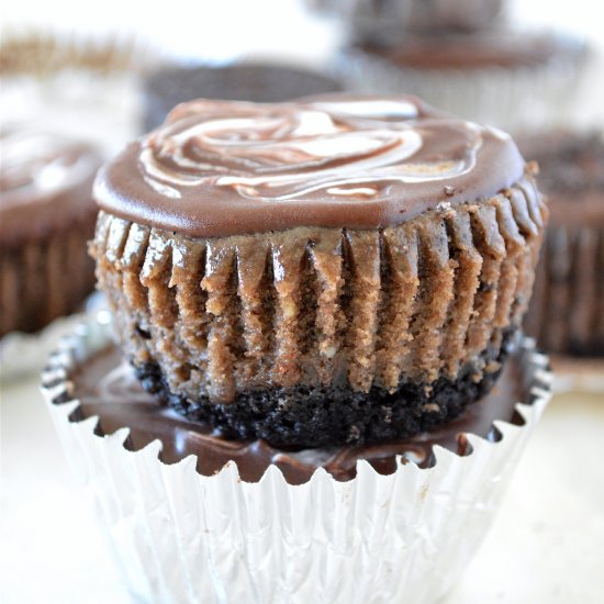 Oreo Cookie Butter Cheesecakes